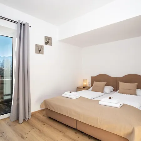 Alpina - Zell Am Апартаменты *
